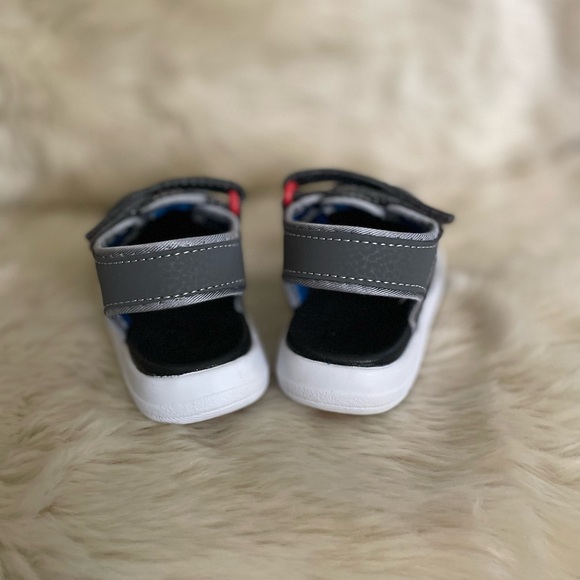 NWT Toddler sz 7 See Kai Run Cyrus Flexirun Gray/Red Sandals - Picture 3 of 5